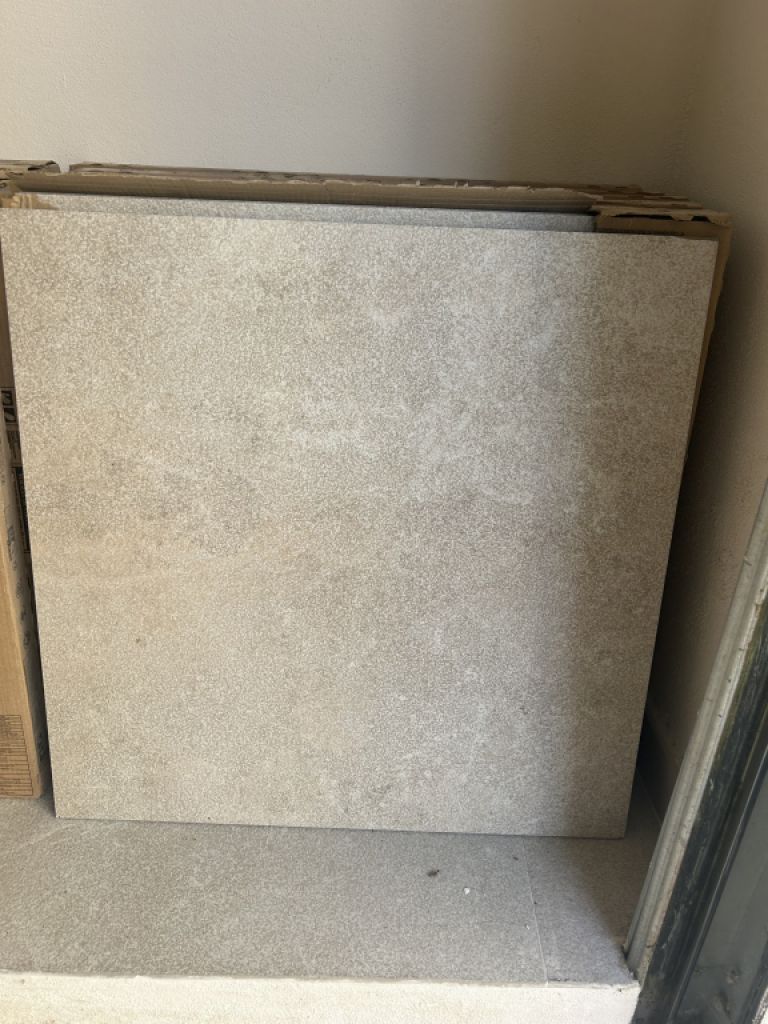 20qm Fliesen günstig abzugeben