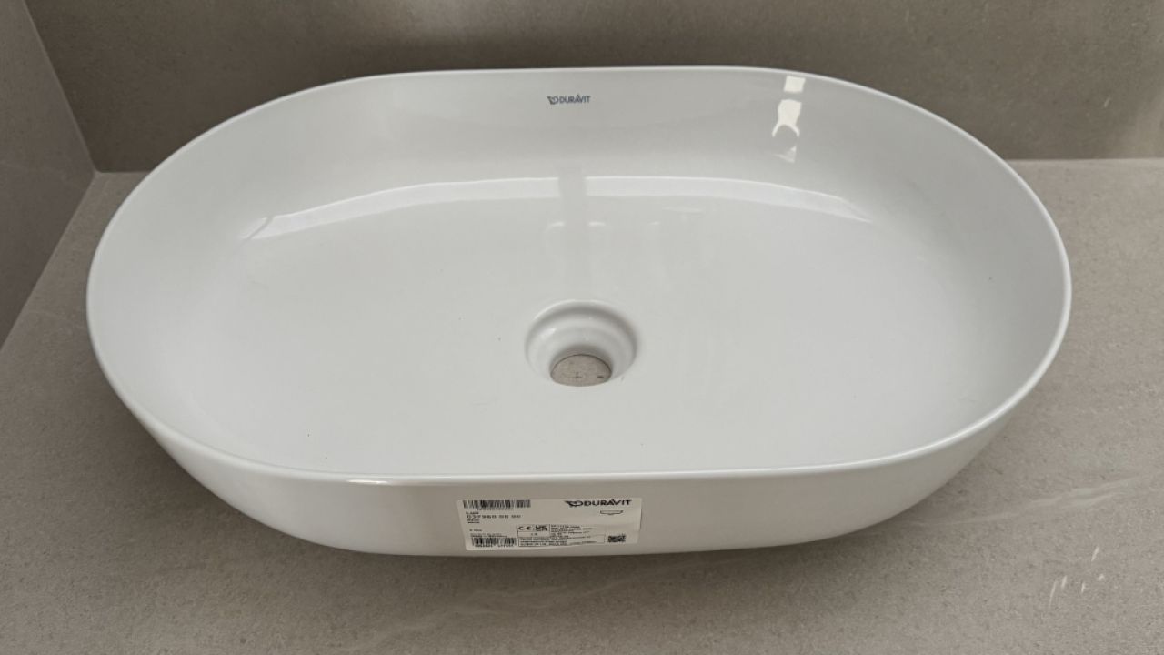 2x Duravit LUV Aufsatzwaschbecken – NEU & OVP – 70x40 - 415 Euro pro Stück statt 1020 Euro UVP