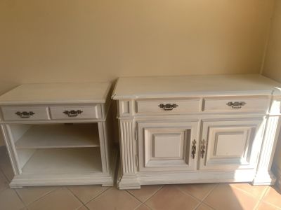 2x schöne Sideboard Cremefarbend