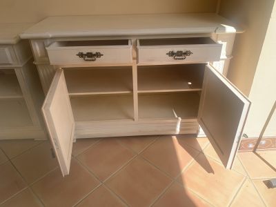 2x schöne Sideboard Cremefarbend