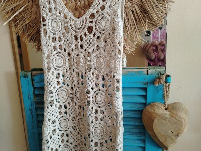 3 Boho Häkelkleider, 1 Cocktailkleid und 2 Jumpsuits