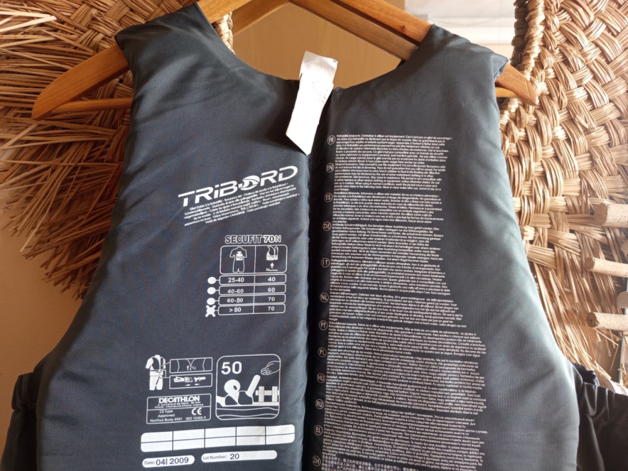 3 Schwimmwesten für Erwachsene