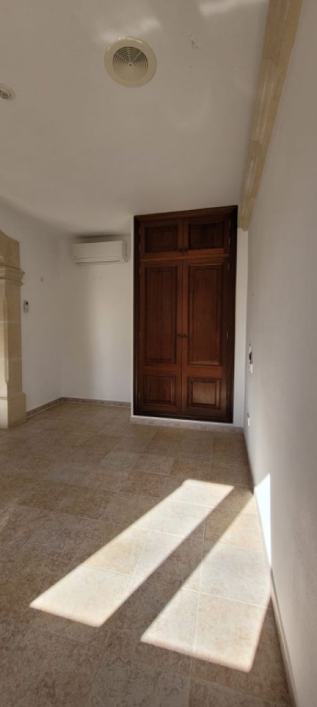 Chalet de 3 plantas con calefacción, piscina en la bahía de Cala Marsal -- CH 40 a