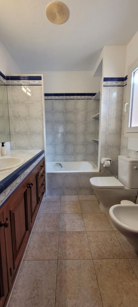 Chalet de 3 plantas con calefacción, piscina en la bahía de Cala Marsal -- CH 40 a