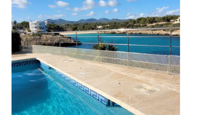 Chalet de 3 plantas con calefacción, piscina en la bahía de Cala Marsal -- CH 40 a