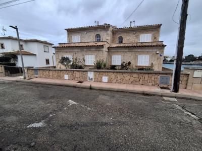 Chalet de 3 plantas con calefacción, piscina en la bahía de Cala Marsal -- CH 40 a