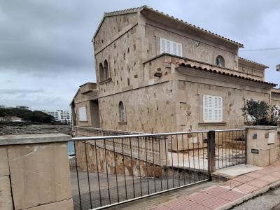 Chalet de 3 plantas con calefacción, piscina en la bahía de Cala Marsal -- CH 40 a