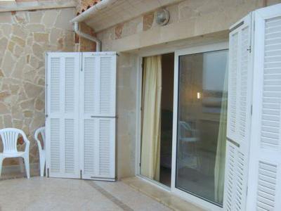 3 stöckiges Chalet mit Ölheizung, Pool in 1. Linie der Bucht Cala Marsal- PC -- CH 40a