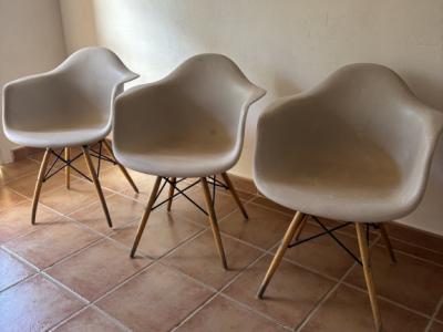 3 chairs similar to "Eames"
