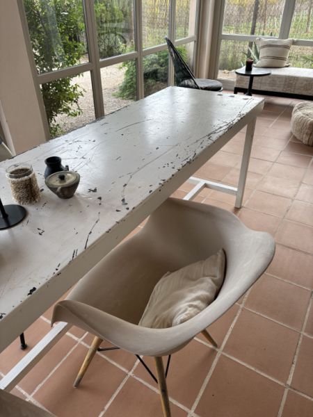 3 chairs similar to "Eames"