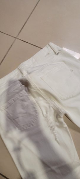 3 weisse jeans