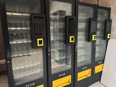 3x Verkaufsautomaten TCN mit Nayax Touchscreen Mallorca