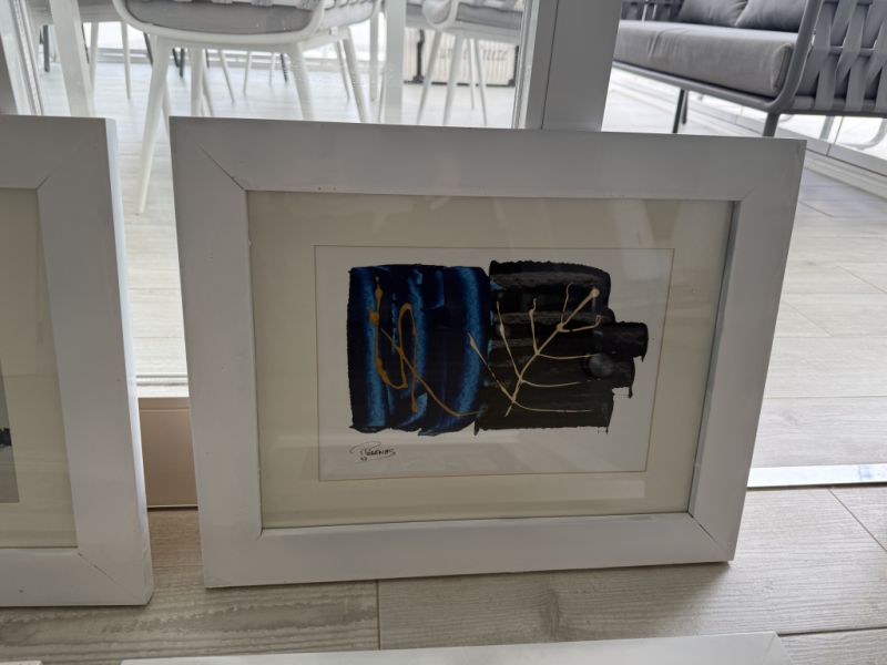 4 Decorative Pictures €40