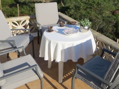 4 Gartenstühle (Alu) mit Polstern, stabil, leicht, stapelbar, Polster waschbar
