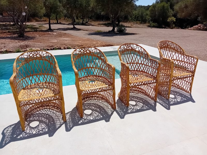 4 sillones de fibra de vidrio de alta calidad con aspecto artesanal
