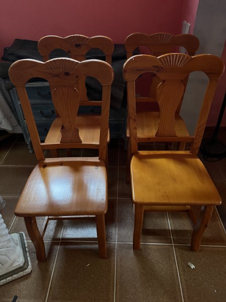 4 Holzstühle