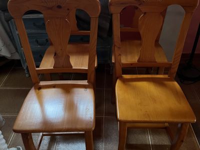 4 Holzstühle