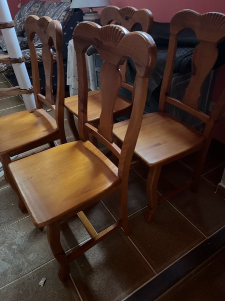 4 Holzstühle
