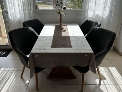 4 moderne Polstersessel / Esszimmerstühle  Grau mit massiven Eichenholzbeinen
