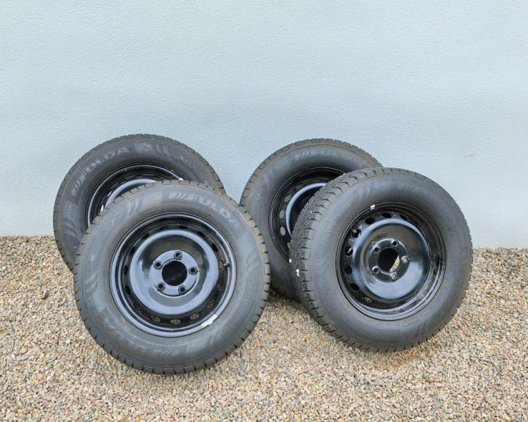 4 Neue Reifen mit Stahlfelgen für Transporter oder Wohnmobil professionelle top Qualität