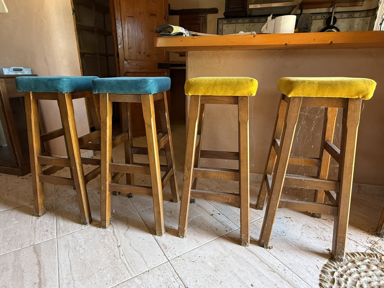4 Stück Barhocker