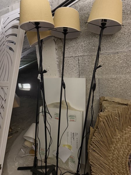4 x Lámparas de pie de aprox. 140 cm de altura