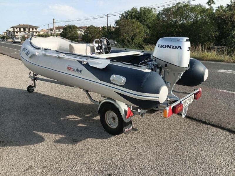 Embarcación neumática de 4m Semirrígida Fueraborda Honda 30hp incl. Remolque