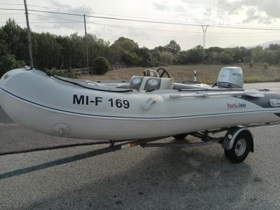 Embarcación neumática de 4m Semirrígida Fueraborda Honda 30hp incl. Remolque