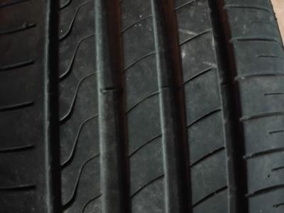 4x Like-new car tires / barely used