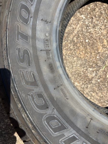 5 tires / Bridgestone Jeep Wrangler