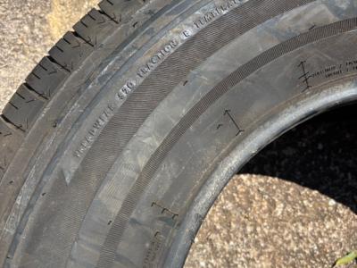 5 tires / Bridgestone Jeep Wrangler