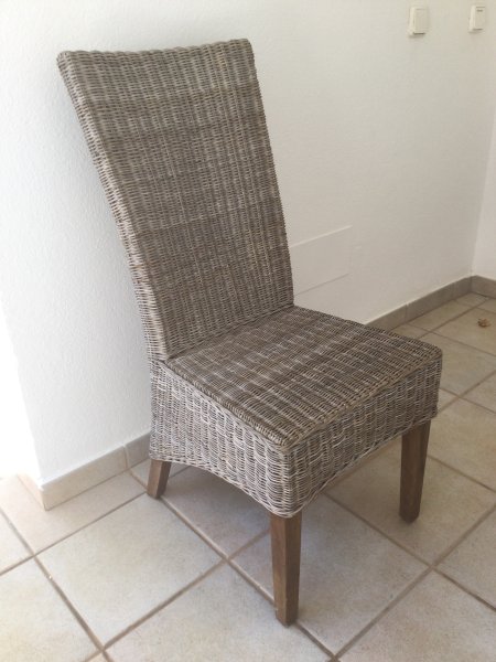 5 very beautiful high-quality chairs (Sillas)