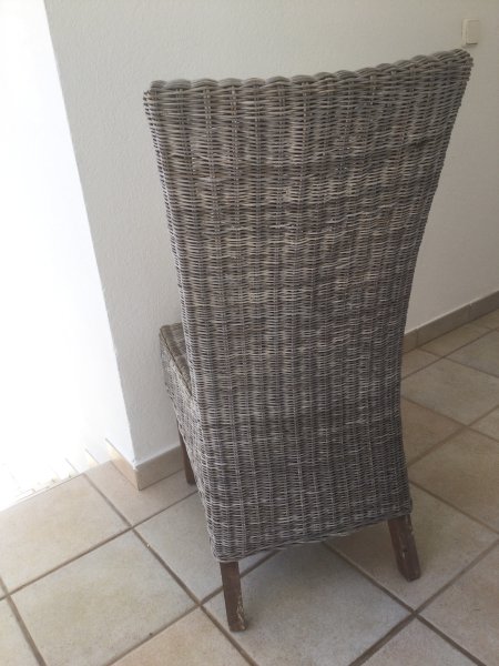 5 very beautiful high-quality chairs (Sillas)
