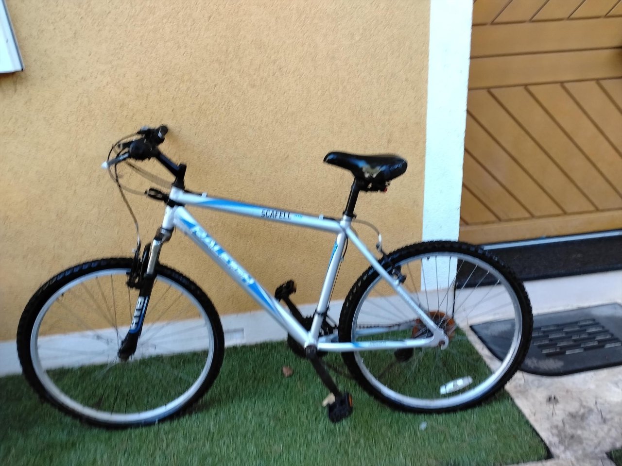 6 Fahrraeder