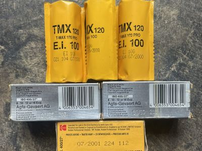6 roll films: 3x TMX 100 - 2x AgfaPan 400 - 1x T400 CN
