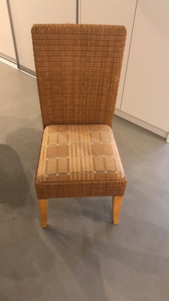 6x Korbstühle a 15 € pro Stück