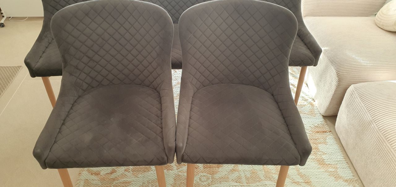 8 elegantes  sillas de comedor