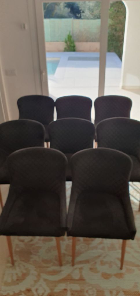 8 elegantes  sillas de comedor