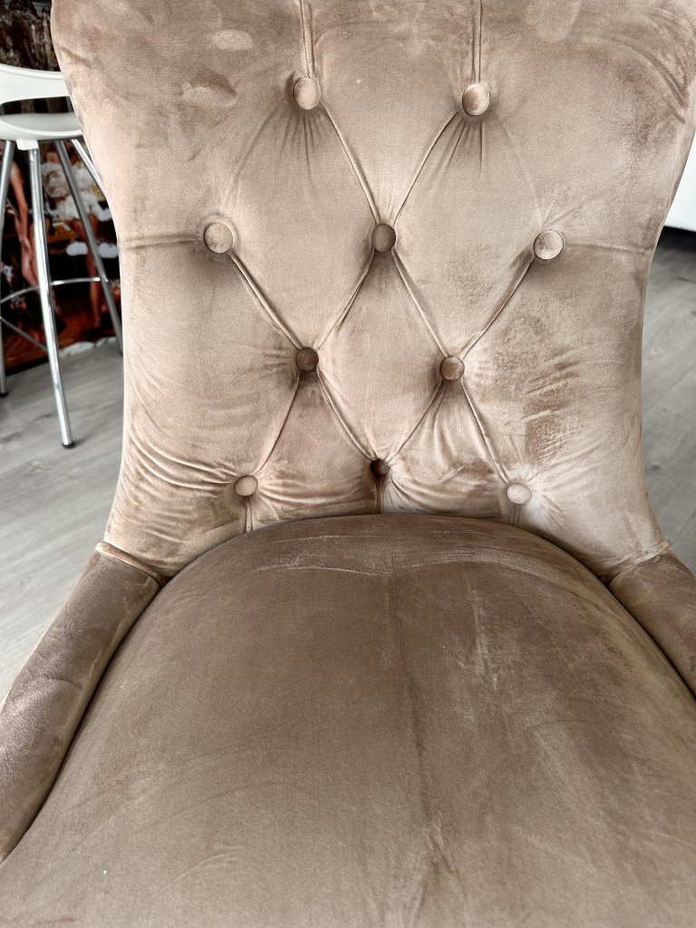 8 elegante Samt-Esszimmerstühle im Chesterfield-Stil mit Ringgriff  Komplettset (Palma)