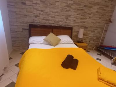 A PARTIR DEL 27 DE JUNIO; Chalet con jardín, piscina y calefacción por suelo radiante en Cala Llombards -- CH 87