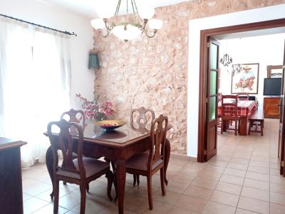 AB NOV 24 frei: Grosse Finca mit Pool und Heizung bei Portocolom-- F 195