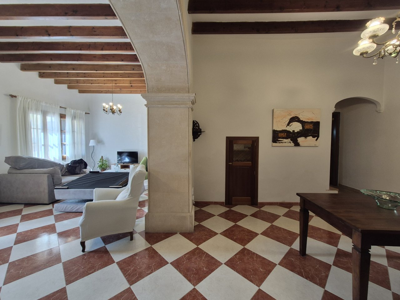 AB NOV 26 : Typisch mallorquinisches Dorfhaus auf 2 Etagen in Ariany -- DH 20