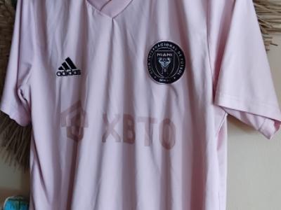 ADIDAS Shirts + Hosen