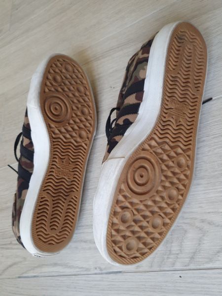 ADIDAS Turnschuhe !!! NEUWERTIG!!!