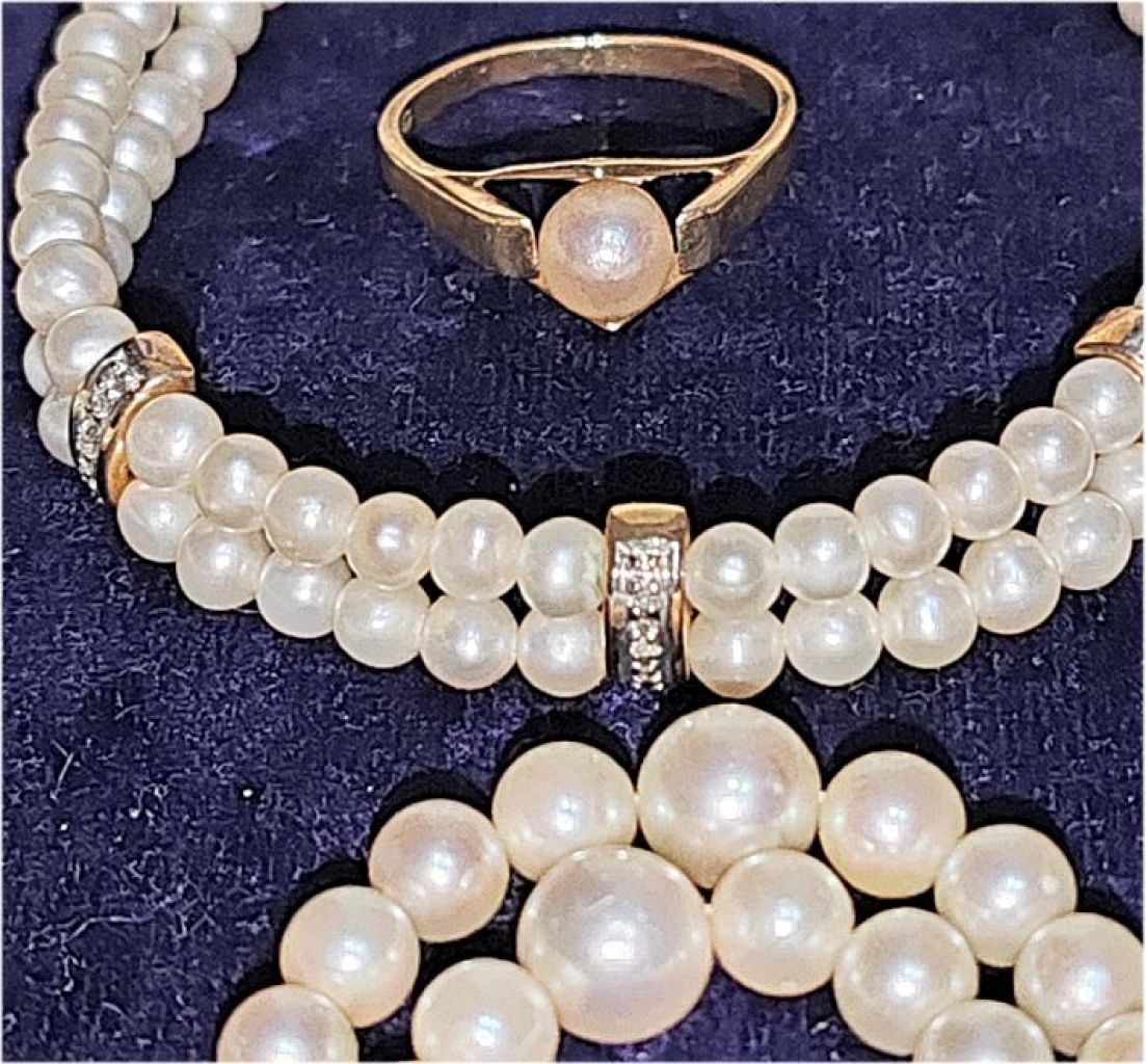 Akoya Beaded Jewelry Set Necklace, Bracelet and Ring with Sterling Silver and 8K Gold