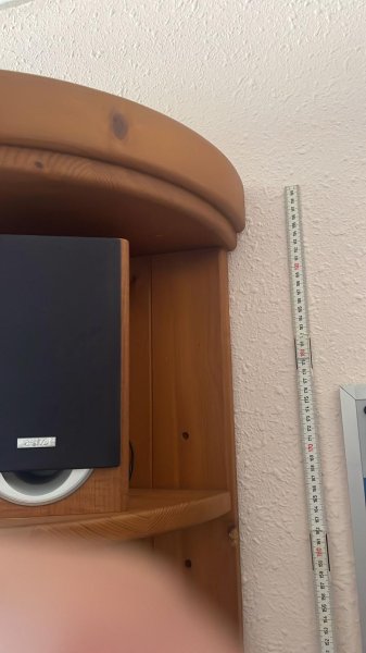 Alcudia - Schöner Vitrinenschrank / Anrichte aus Holz (Landhausstil)  Zu verschenken!