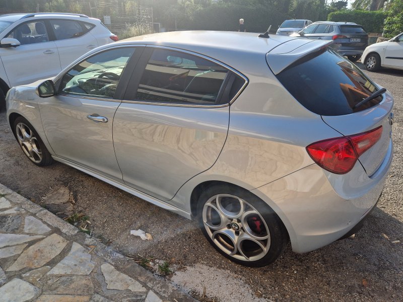 Alfa Romeo Giulietta 175 PS Diesel in Top-Sportausstattung