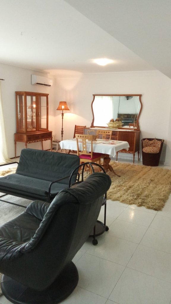 RENT: DETACHED SINGLE-FAMILY HOUSE (CHALET)