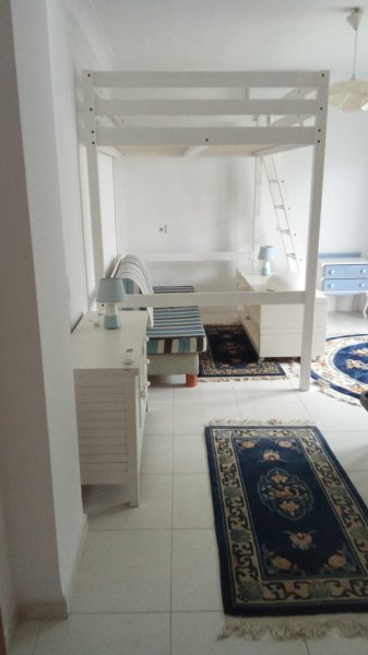 RENT: DETACHED SINGLE-FAMILY HOUSE (CHALET)