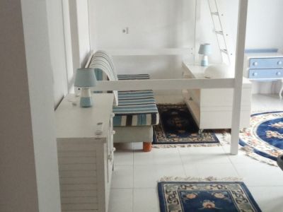 RENT: DETACHED SINGLE-FAMILY HOUSE (CHALET)